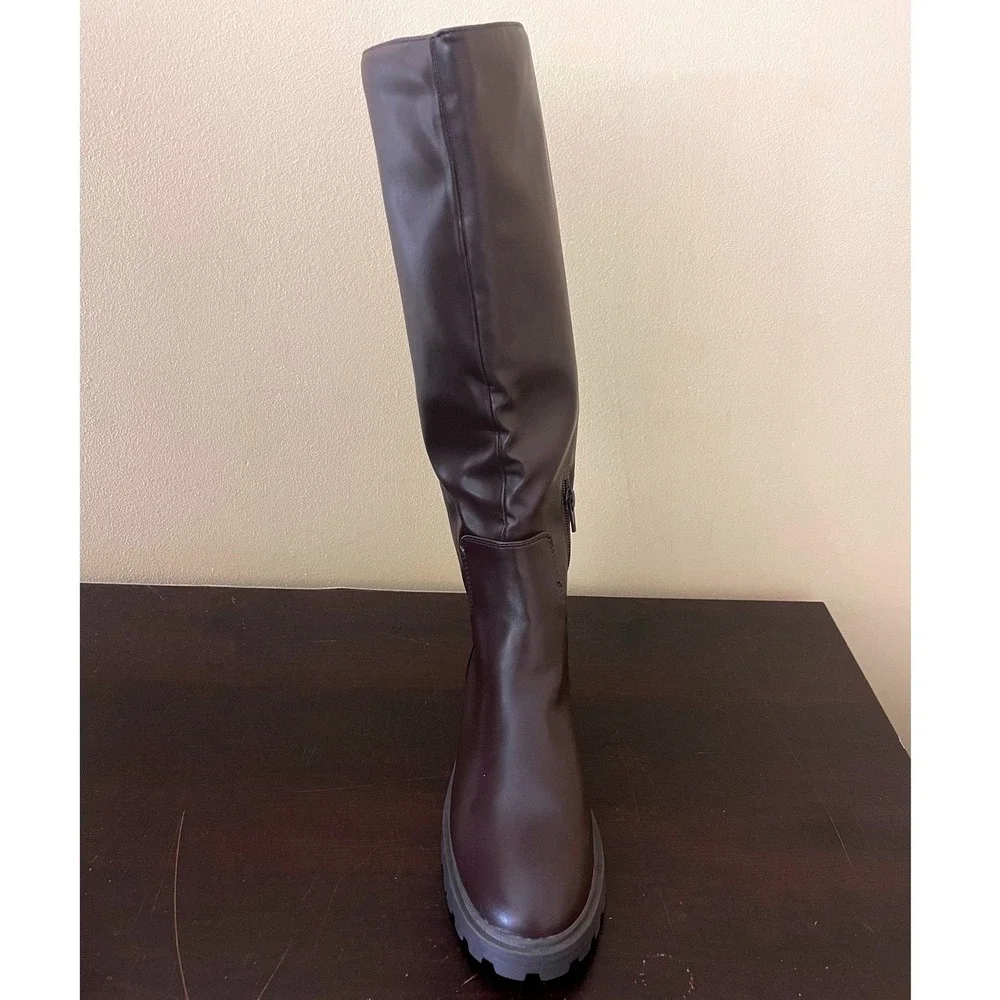 Old Navy Womens Tall Lug Sole Boots Faux Leather Side‎ Zip Size 6.5 Knee High